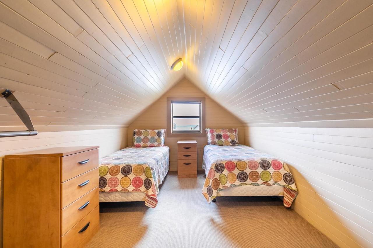 Bayside Cottage Rentals Port Rowan Экстерьер фото